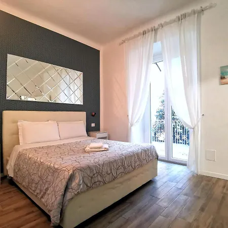 5 Terre Flat Специя