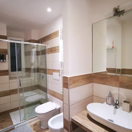 5 Terre Flat Апартаменты *